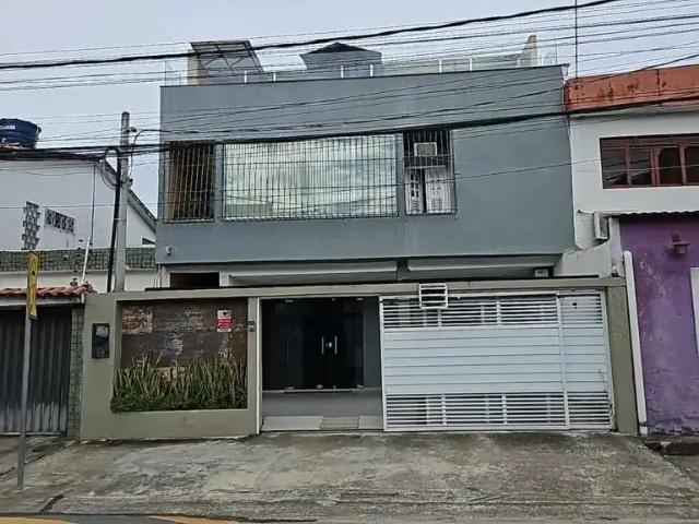 Casa / Sobrado para Locação em Recife/PE Cordeiro 4 Quartos