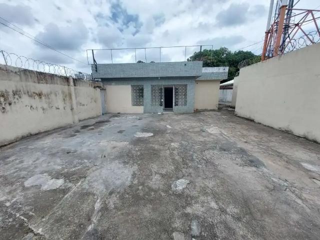 Casa / Sobrado para Locação em Recife/PE Cordeiro 6 Quartos