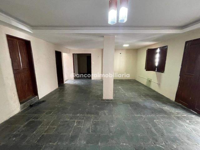 Casa / Sobrado para Locação em Recife/PE Campo Grande 3 Quartos