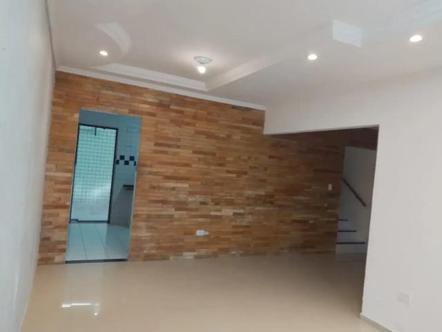 Casa / Sobrado para Locação em Recife/PE San Martin 3 Quartos