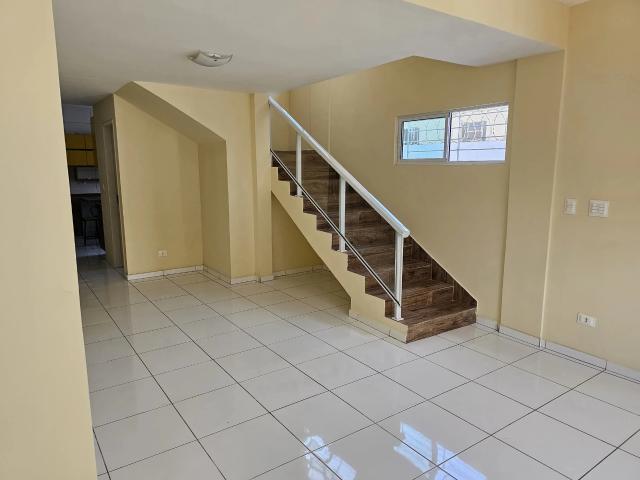 Casa / Sobrado para Locação em Recife/PE Tamarineira 4 Quartos