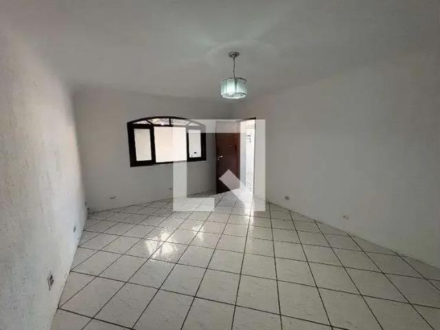 Casa / Sobrado para Locação em Ribeirão Pires/SP Aliança 2 Quartos