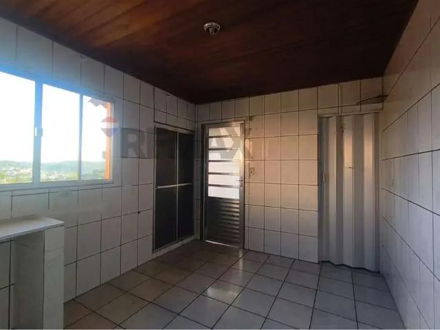 Casa / Sobrado para Locação em Ribeirão Pires/SP Santa Luzia 1 Quartos