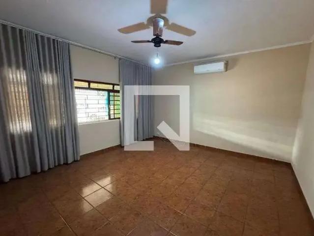 Casa / Sobrado para Locação em Ribeirão Preto/SP Vila Albertina 3 Quartos