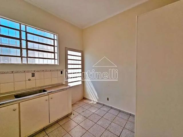 Casa / Sobrado para Locação em Ribeirão Preto/SP Vila Seixas 2 Quartos