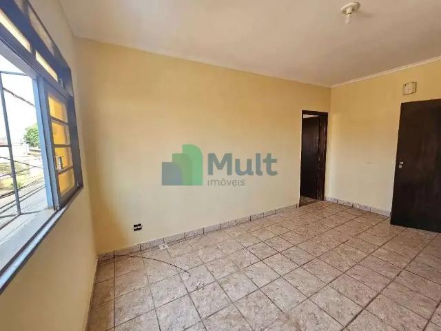 Casa / Sobrado para Locação em Ribeirão Preto/SP Vila Tibério 3 Quartos