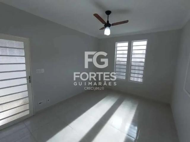 Casa / Sobrado para Locação em Ribeirão Preto/SP Vila Tibério 2 Quartos