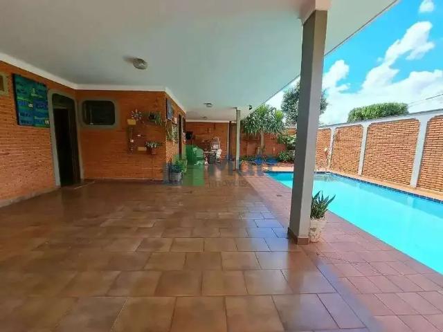 Casa / Sobrado para Locação em Ribeirão Preto/SP Alto da Boa Vista 4 Quartos