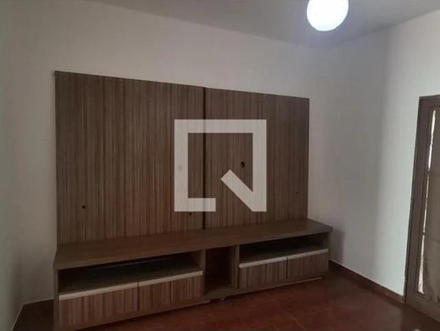 Casa / Sobrado para Locação em Ribeirão Preto/SP Alto da Boa Vista 2 Quartos