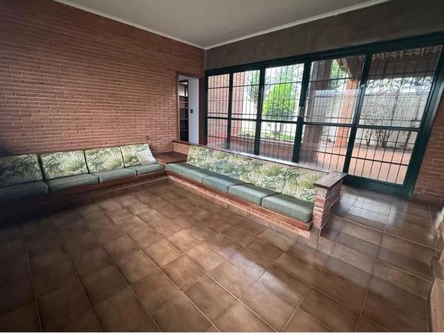 Casa / Sobrado para Locação em Ribeirão Preto/SP Centro 4 Quartos