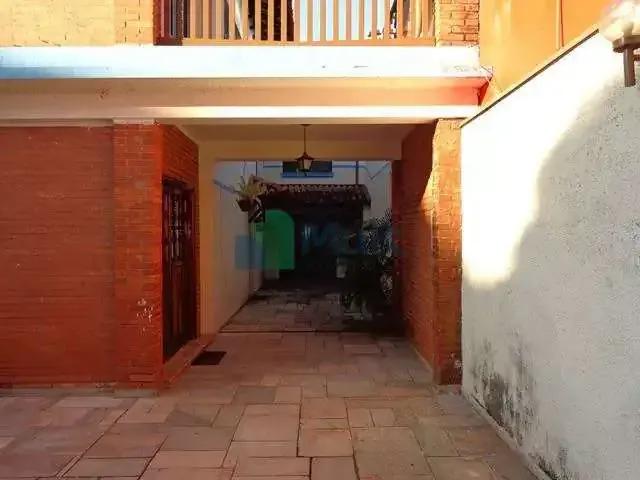 Casa / Sobrado para Locação em Ribeirão Preto/SP Centro 4 Quartos