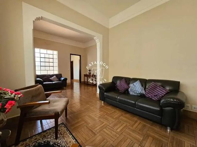 Casa / Sobrado para Locação em Ribeirão Preto/SP Centro 3 Quartos