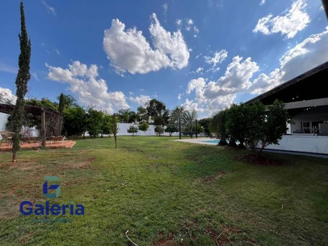 Casa / Sobrado para Locação em Ribeirão Preto/SP Jardim Canadá 4 Quartos