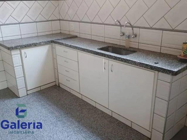 Casa / Sobrado para Locação em Ribeirão Preto/SP Jardim Anhangüera 5 Quartos
