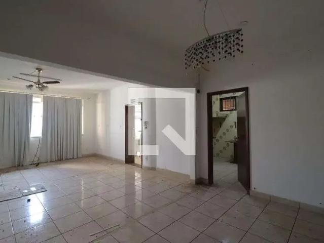 Casa / Sobrado para Locação em Ribeirão Preto/SP Jardim Irajá 3 Quartos