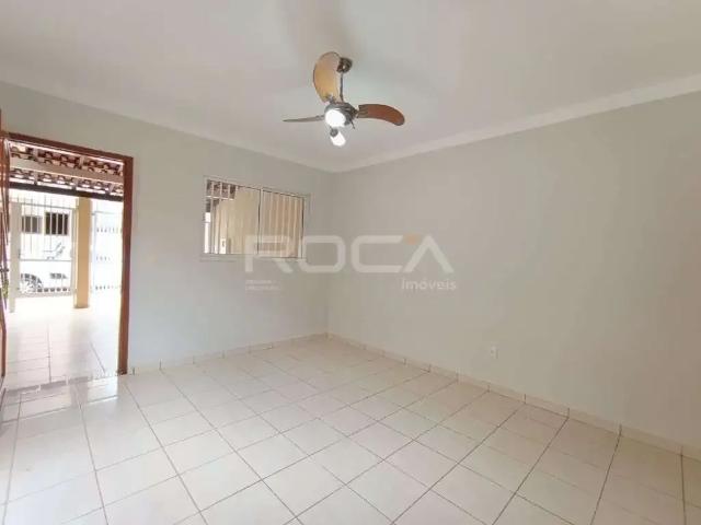 Casa / Sobrado para Locação em Ribeirão Preto/SP Jardim Irajá 2 Quartos