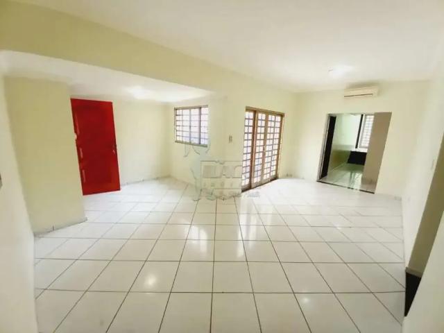 Casa / Sobrado para Locação em Ribeirão Preto/SP Jardim Irajá 4 Quartos