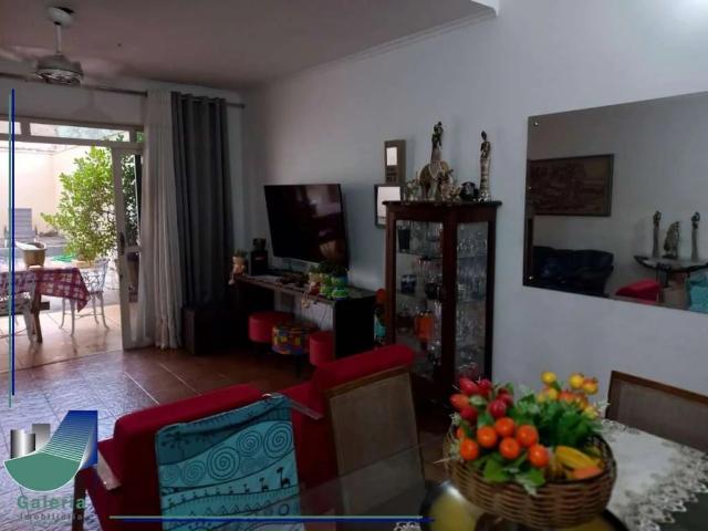 Casa / Sobrado para Locação em Ribeirão Preto/SP Jardim Irajá 4 Quartos