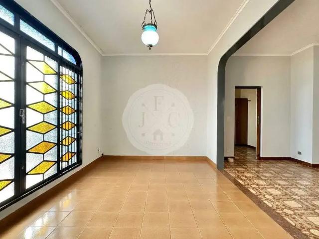 Casa / Sobrado para Locação em Ribeirão Preto/SP Jardim Mosteiro 5 Quartos