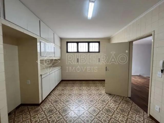 Casa / Sobrado para Locação em Ribeirão Preto/SP Jardim São Luiz 3 Quartos