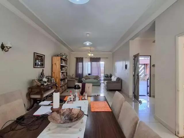 Casa / Sobrado para Locação em Ribeirão Preto/SP Jardim São Luiz 4 Quartos