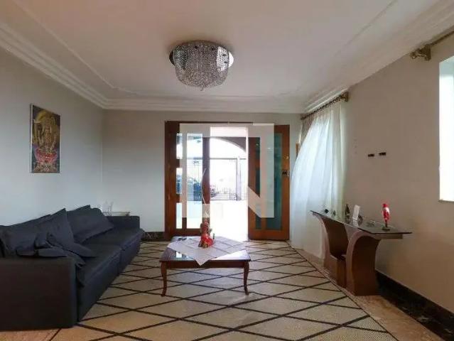 Casa / Sobrado para Locação em Ribeirão Preto/SP Jardim Sumaré 4 Quartos