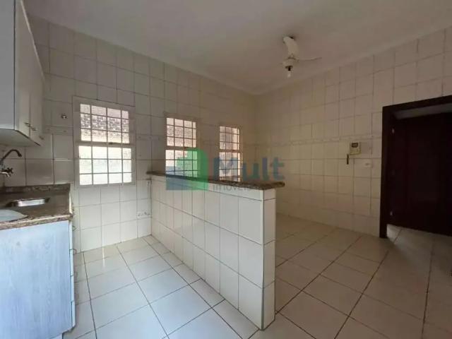 Casa / Sobrado para Locação em Ribeirão Preto/SP Jardim Paulista 3 Quartos