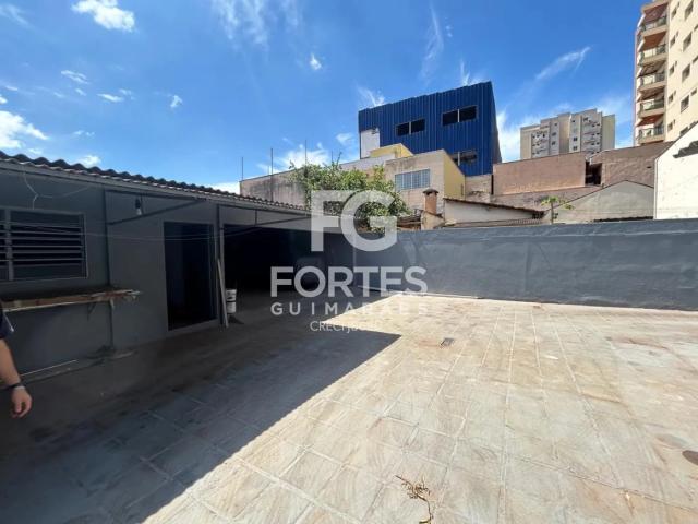 Casa / Sobrado para Locação em Ribeirão Preto/SP Jardim Paulistano 4 Quartos