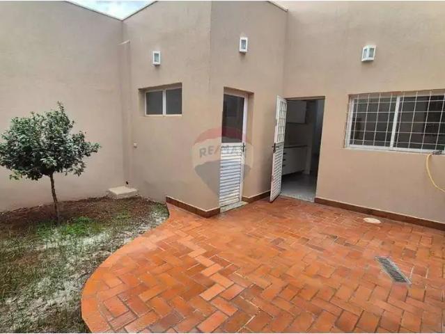 Casa / Sobrado para Locação em Ribeirão Preto/SP Parque Anhangüera 3 Quartos