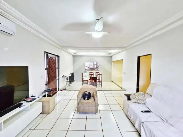 Casa / Sobrado para Locação em Ribeirão Preto/SP Parque Anhangüera 3 Quartos