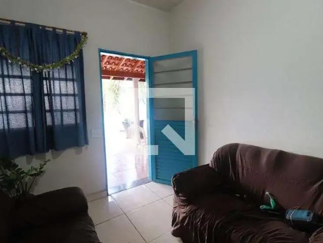 Casa / Sobrado para Locação em Ribeirão Preto/SP Parque São Sebastião 2 Quartos