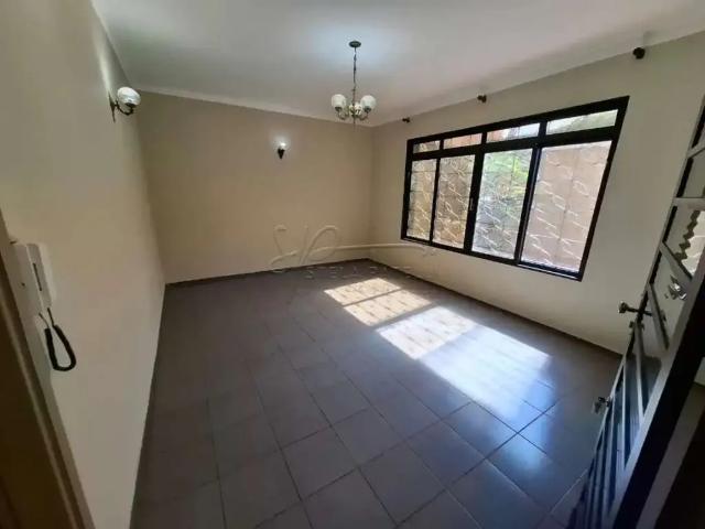 Casa / Sobrado para Locação em Ribeirão Preto/SP Presidente Médici 3 Quartos