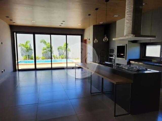 Casa / Sobrado para Locação em Ribeirão Preto/SP Quintas de São José 3 Quartos