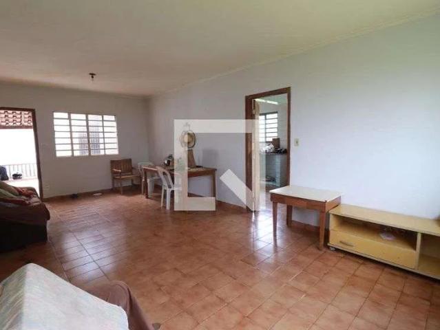 Casa / Sobrado para Locação em Ribeirão Preto/SP Recreio das Acácias 4 Quartos