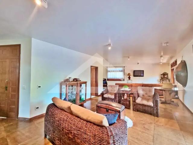 Casa / Sobrado para Locação em Ribeirão Preto/SP Ribeirânia 6 Quartos