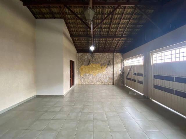 Casa / Sobrado para Locação em Rio Claro/SP Estádio 3 Quartos