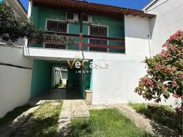 Casa / Sobrado para Locação em Rio das Ostras/RJ Atlântica 4 Quartos