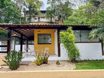 Casa / Sobrado para Locação em Rio das Ostras/RJ Bosque Beira Rio 3 Quartos