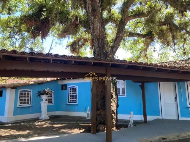 Casa / Sobrado para Locação em Rio das Ostras/RJ Centro 8 Quartos