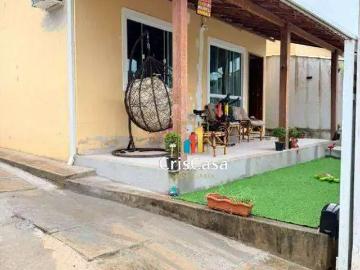 Casa / Sobrado para Locação em Rio das Ostras/RJ Colinas 2 Quartos
