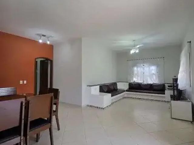 Casa / Sobrado para Locação em Rio das Ostras/RJ Costazul 6 Quartos