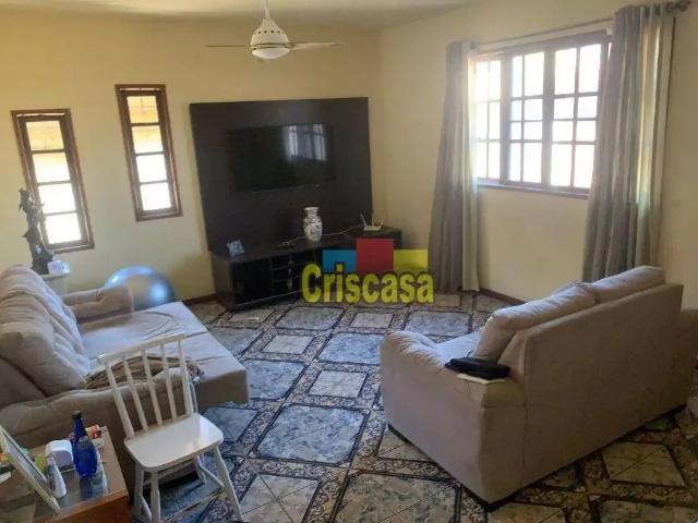 Casa / Sobrado para Locação em Rio das Ostras/RJ Costazul 3 Quartos
