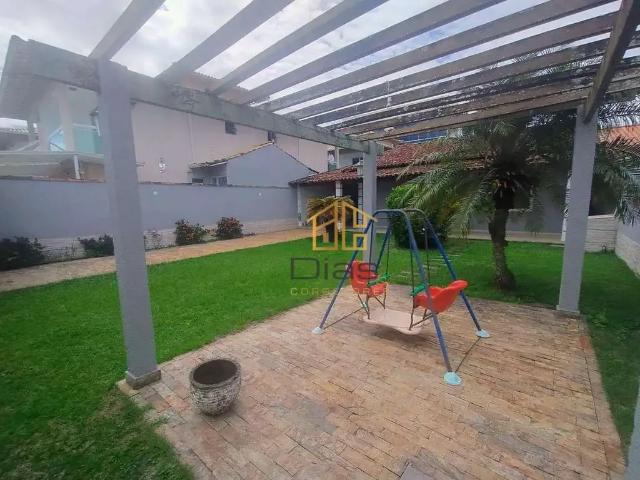 Casa / Sobrado para Locação em Rio das Ostras/RJ Costazul 3 Quartos