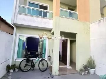 Casa / Sobrado para Locação em Rio das Ostras/RJ Recreio 3 Quartos