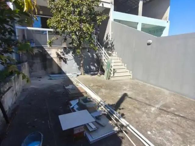 Casa / Sobrado para Locação em Rio das Ostras/RJ Jardim Miramar 2 Quartos