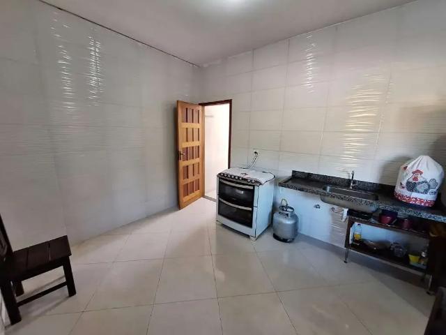 Casa / Sobrado para Locação em Rio das Ostras/RJ Mar do Norte 4 Quartos