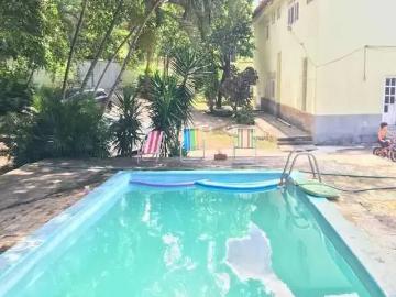 Casa / Sobrado para Locação em Rio das Ostras/RJ Mar do Norte 5 Quartos