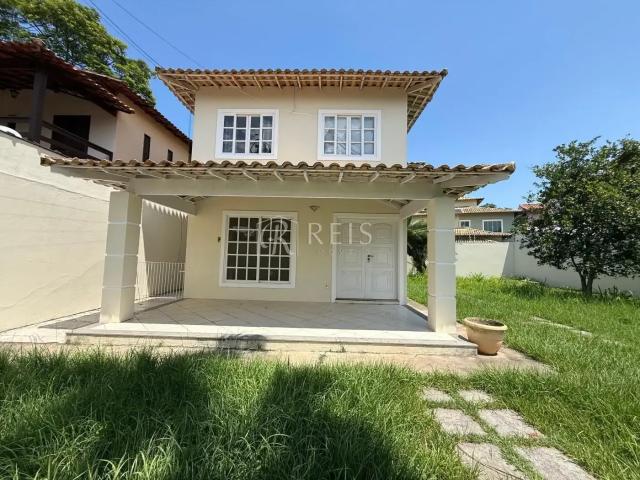 Casa / Sobrado para Locação em Rio das Ostras/RJ Nova Cidade 3 Quartos