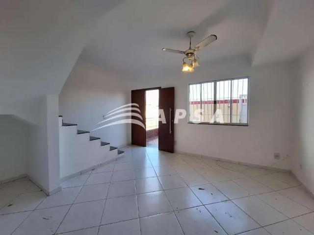 Casa / Sobrado para Locação em Rio de Janeiro/RJ Tanque 2 Quartos