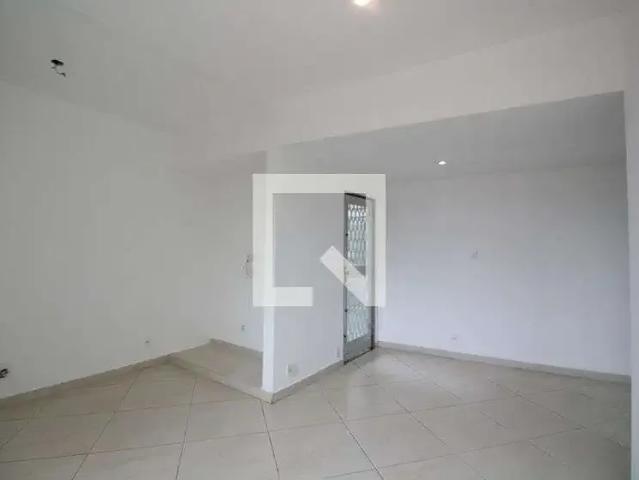 Casa / Sobrado para Locação em Rio de Janeiro/RJ Taquara 1 Quartos